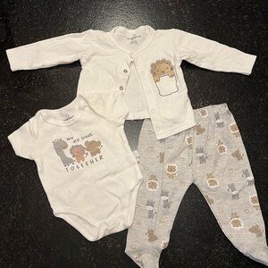 Adorable Animal Print Kids 3 Piece Set - White and Gray